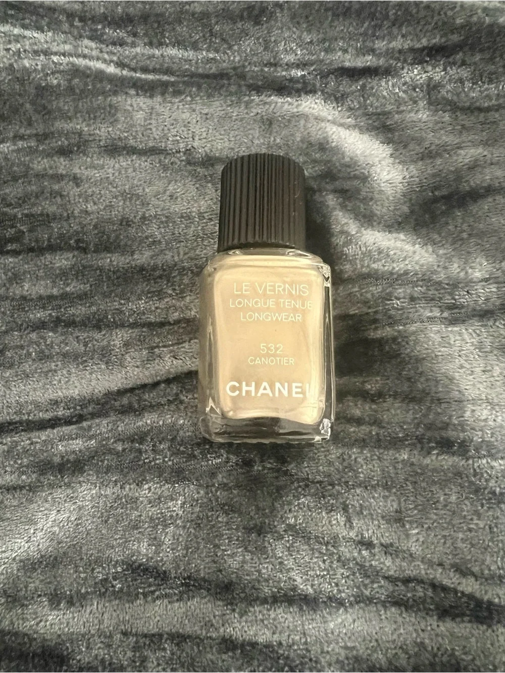 CHANEL Le Vernis Longwear Nail Polish 532 Canotier - Beige/Grey